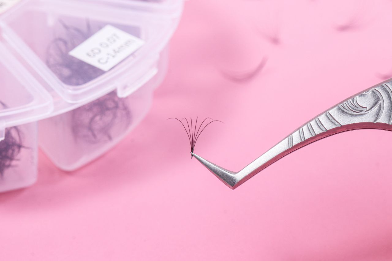 CIGLIA PREMADE 6D - 500 fans - C / D , 0,05 ; 0,07 - 8-15mm Glamorous Lashes