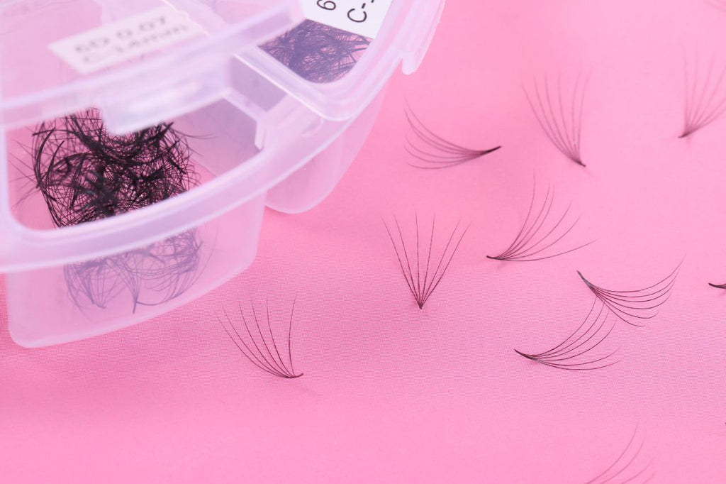 CIGLIA PREMADE 6D - 500 fans - C / D , 0,05 ; 0,07 - 8-15mm Glamorous Lashes