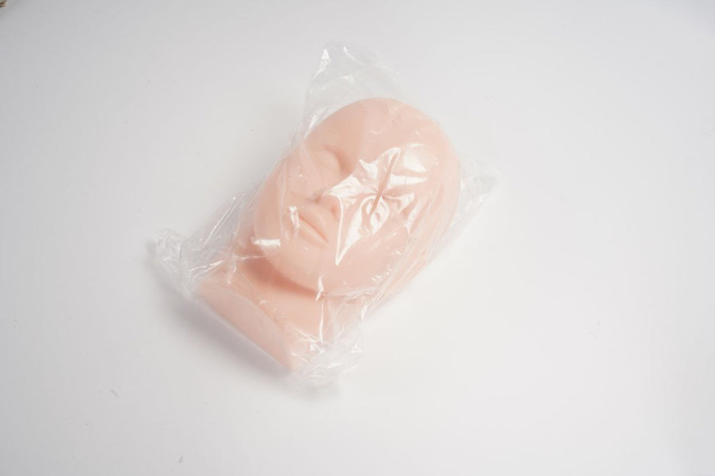 TRAINING MANNEQUIN HEAD - MANICHINO DI ALLENAMENTO PER EXTENSION CIGLIA Glamorous Lashes