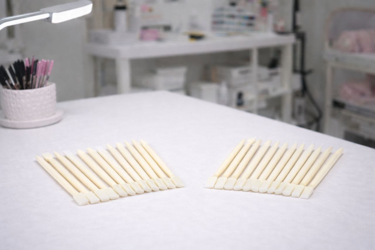 LASH LIFT BRUSH - PENNELLO PER CIGLIA Glamorous Lashes