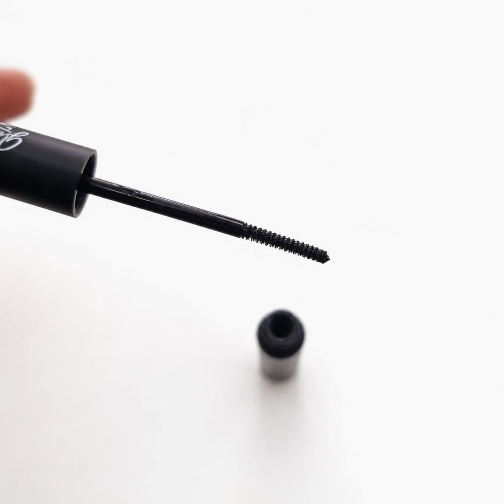 Super Bond Black Waterproof Lash Glue 5 ml – Glamorous Lashes